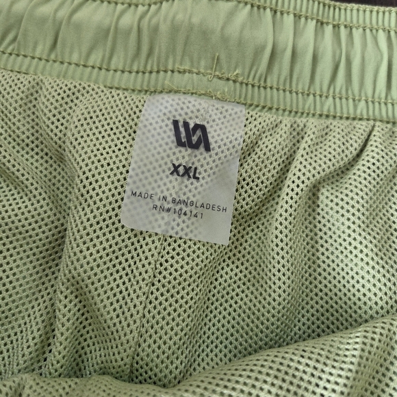 VRST Men's XXL Green Seedling 5" Everyday Short with Zippered Pocket New Hiking - Picture 2 of 11